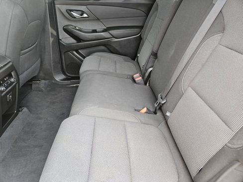 Used 2023 Chevrolet Traverse LT image 30