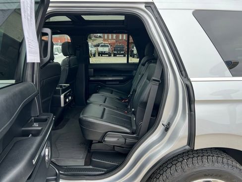 Used 2020 Ford Expedition XLT w/ Equipment Group 202A image 16