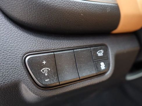 Certified 2024 Kia Seltos SX w/ SX Sunroof Package image 20