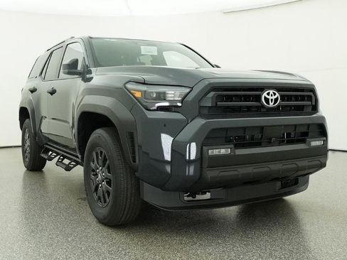 New 2026 Toyota 4Runner SR5 AWD/4WD image 3