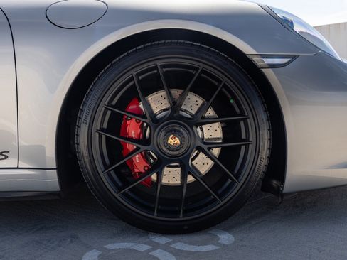 Used 2018 Porsche 911 GT3 RS image 19