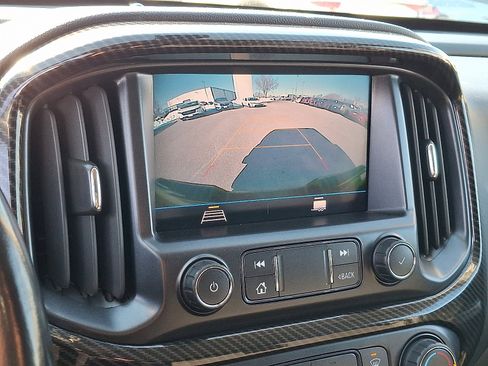 Used 2021 Chevrolet Colorado LT image 14