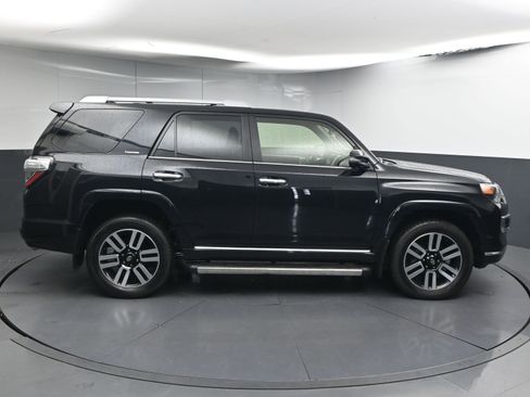 Used 2023 Toyota 4Runner Limited image 9