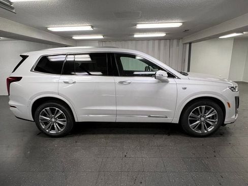 New 2025 Cadillac XT6 Premium Luxury w/ Technology Package image 3