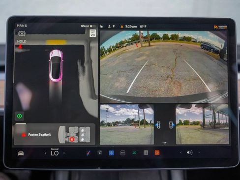 Used 2022 Tesla Model 3 Standard Range RWD image 17