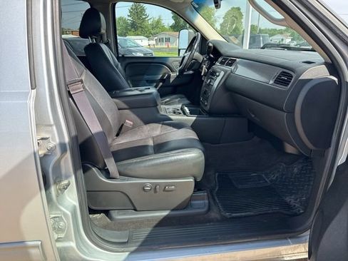 Used 2013 Chevrolet Silverado 2500 LTZ w/ LTZ Plus Package AWD/4WD image 27