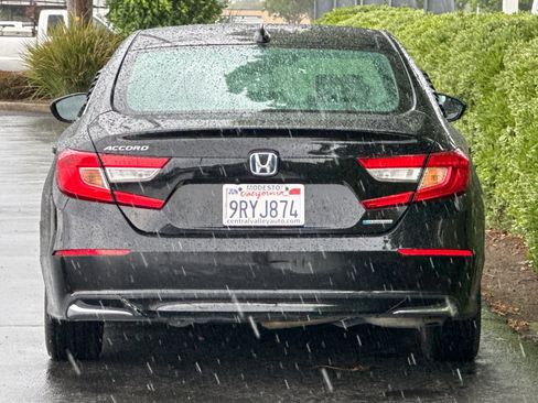Used 2021 Honda Accord Hybrid image 5