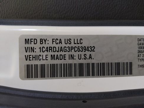 Used 2023 Dodge Durango SXT AWD/4WD image 33