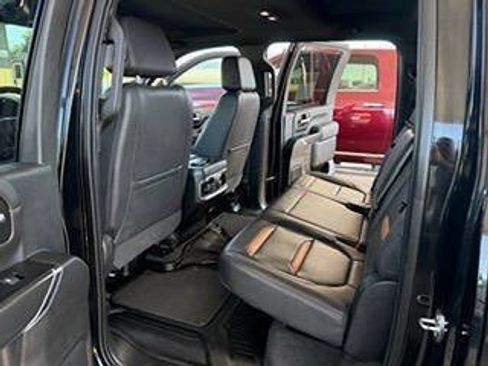 Used 2022 GMC Sierra 3500 AT4 w/ AT4 Preferred Package AWD/4WD image 12