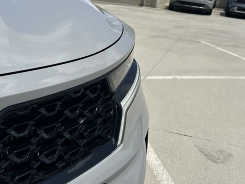 Used 2022 Kia Sorento SX FWD image 14