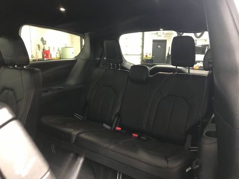 New 2026 Chrysler Pacifica Select image 34