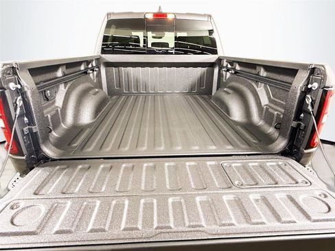 New 2026 RAM 1500 Laramie w/ Night Edition AWD/4WD image 21