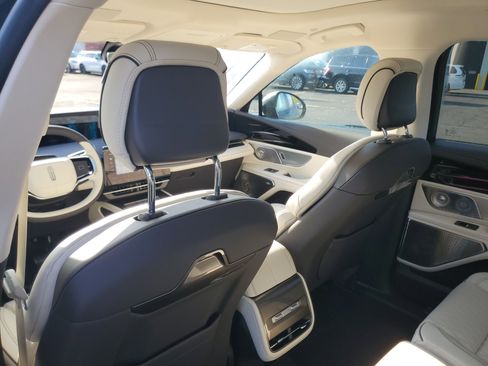 New 2026 Lincoln Nautilus Black Label AWD/4WD image 27