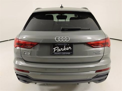 New 2025 Audi Q3 2.0T Premium image 4
