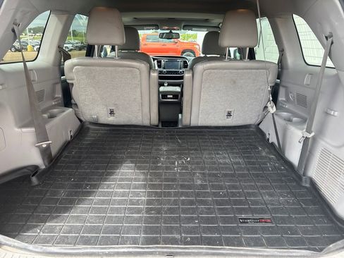 Used 2016 Toyota Highlander XLE image 31