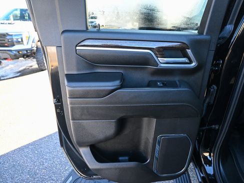 Used 2024 GMC Sierra 2500 SLE image 21