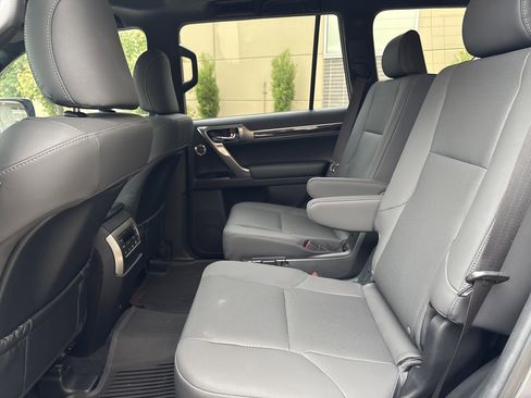 Used 2023 Lexus GX 460 Premium image 31