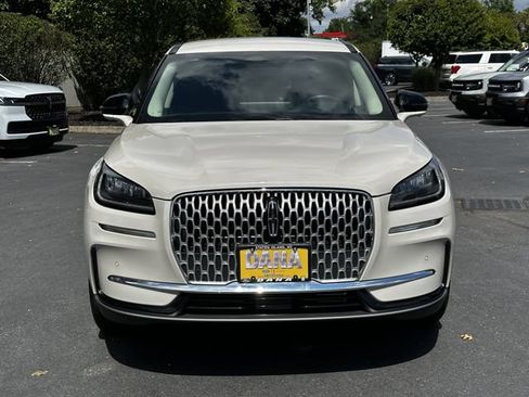 Used 2024 Lincoln Corsair AWD w/ Equipment Group 101A image 2