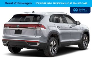 Used 2024 Volkswagen Atlas Cross Sport SE w/ Panoramic Sunroof Package FWD video 2