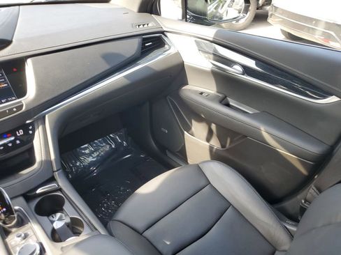 Certified 2025 Cadillac XT5 Premium Luxury image 24