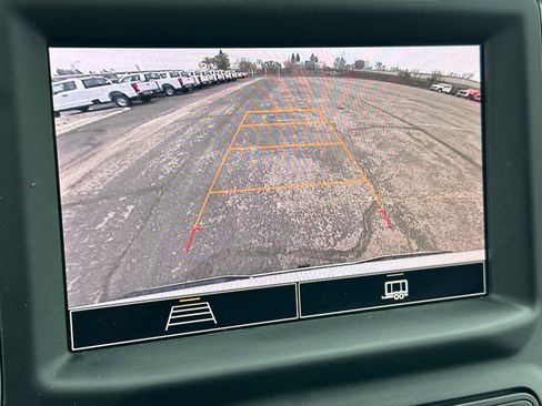 Used 2023 Chevrolet Silverado 1500 Custom image 18