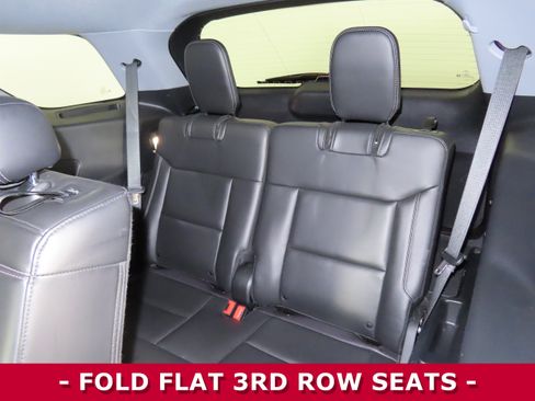 Used 2023 Ford Explorer XLT w/ Equipment Group 202A image 11