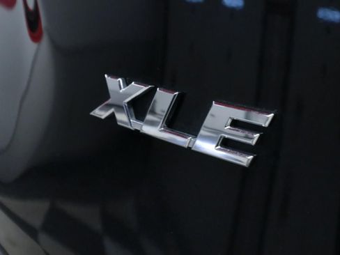 Used 2023 Toyota RAV4 XLE Premium FWD image 32