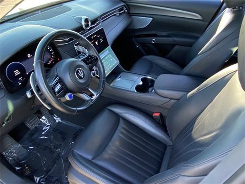 Used 2024 Maserati Grecale GT image 5
