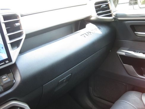 Used 2022 Toyota Tundra Limited AWD/4WD image 21