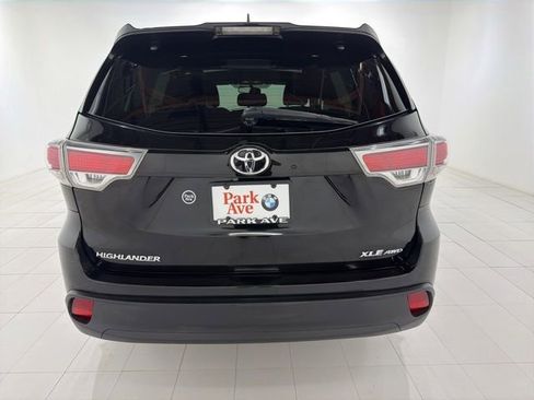 Used 2016 Toyota Highlander XLE AWD/4WD image 51