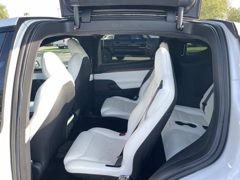 Used 2023 Tesla Model X AWD/4WD image 21