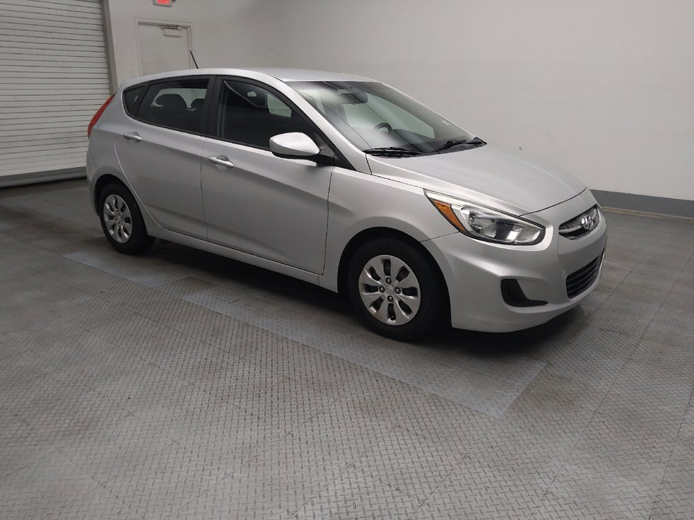 Used 2017 Hyundai Accent SE FWD image 11