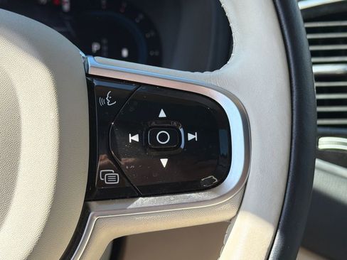 Used 2024 Volvo XC90 B6 Plus w/ Protection Package Premier image 19