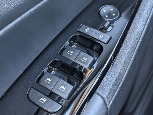 Used 2024 Kia Sportage X-Line image 12