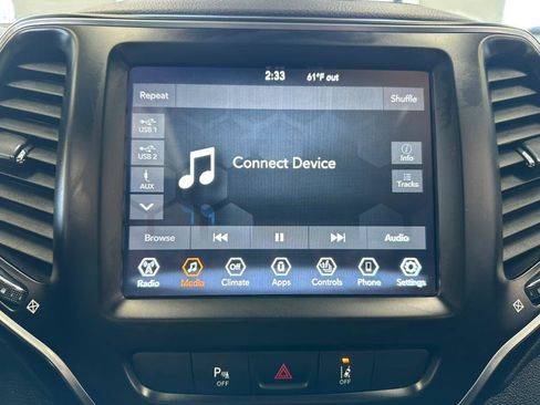 Used 2021 Jeep Cherokee Latitude Lux w/ Sun & Sound Group image 55