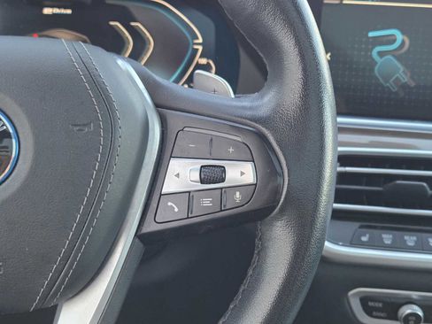 Used 2023 BMW X5 xDrive45e w/ Executive Package image 27