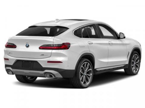 Certified 2024 BMW X4 xDrive30i w/ Convenience Package image 5
