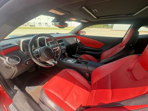 Used 2010 Chevrolet Camaro SS w/ RS Package RWD image 23
