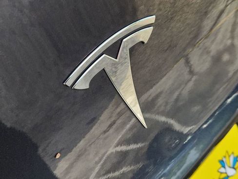 Used 2022 Tesla Model Y Performance AWD/4WD image 30