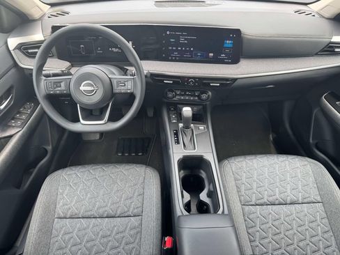 Used 2026 Nissan Kicks SV w/ Cold Weather Package AWD/4WD image 12