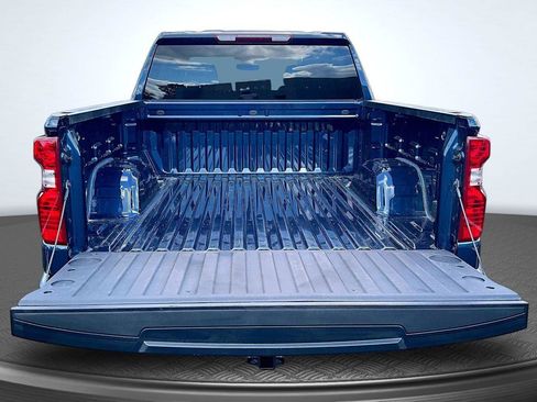 Used 2023 Chevrolet Silverado 1500 LT AWD/4WD image 5