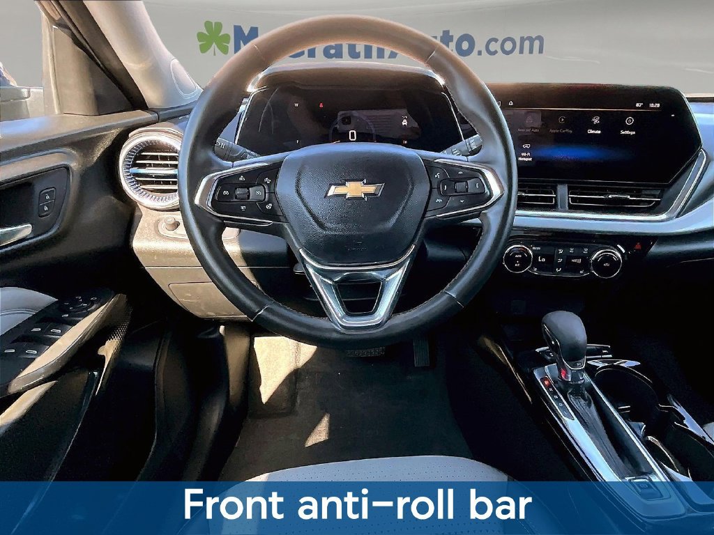 Used 2024 Chevrolet Trax LT w/ Driver Confidence Package FWD image 11