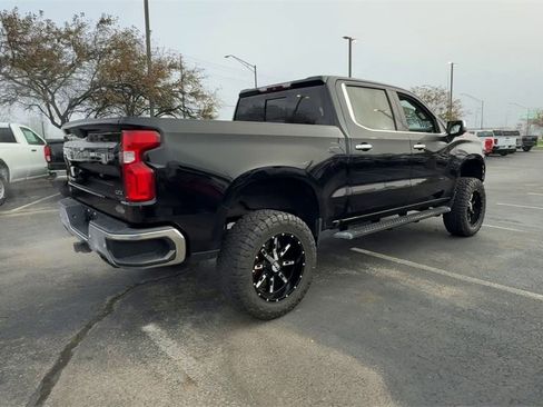 Used 2019 Chevrolet Silverado 1500 LTZ w/ LTZ Premium Package image 8