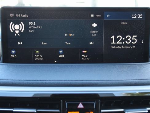 Used 2023 Acura MDX FWD image 17