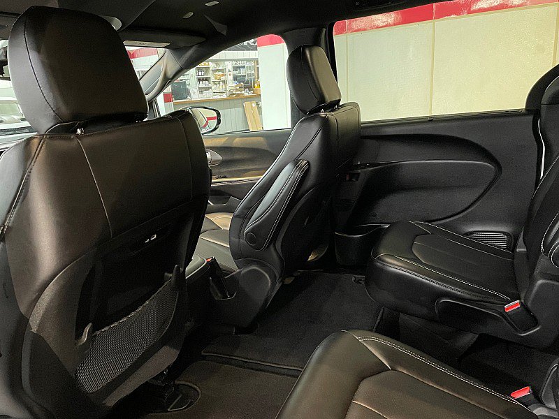 Used 2026 Chrysler Pacifica Select FWD image 22
