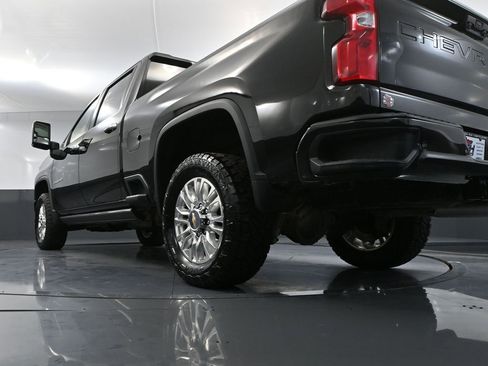 Used 2022 Chevrolet Silverado 2500 High Country w/ Z71 Off-Road Package AWD/4WD image 60