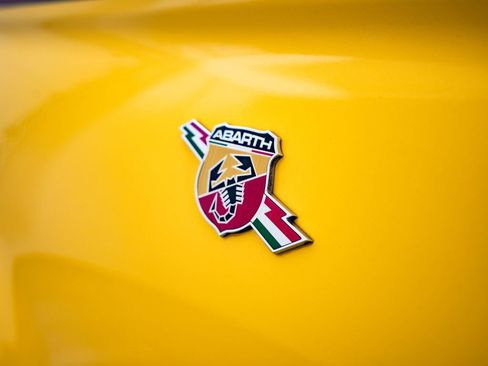 Used 2017 FIAT 500 Abarth FWD image 20