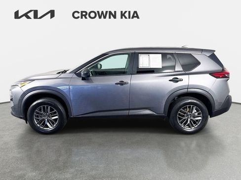 Used 2021 Nissan Rogue S FWD image 9