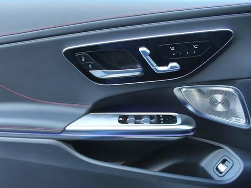 Used 2025 Mercedes-Benz CLE 53 AMG 4MATIC Cabriolet image 21