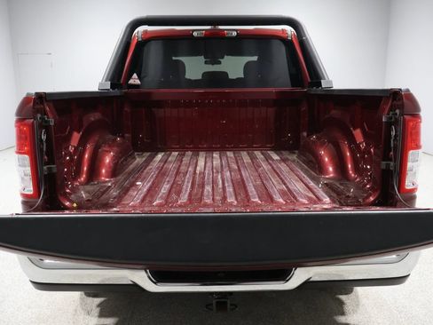 Used 2021 RAM 1500 Big Horn image 4